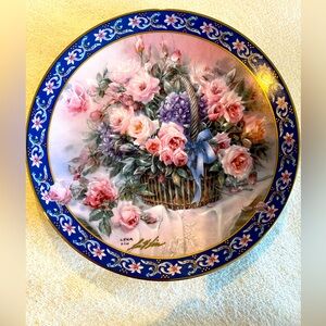 Vintage 1992 Lena Liu Collectors Plate “ROSES” First Issue Plate #8958L